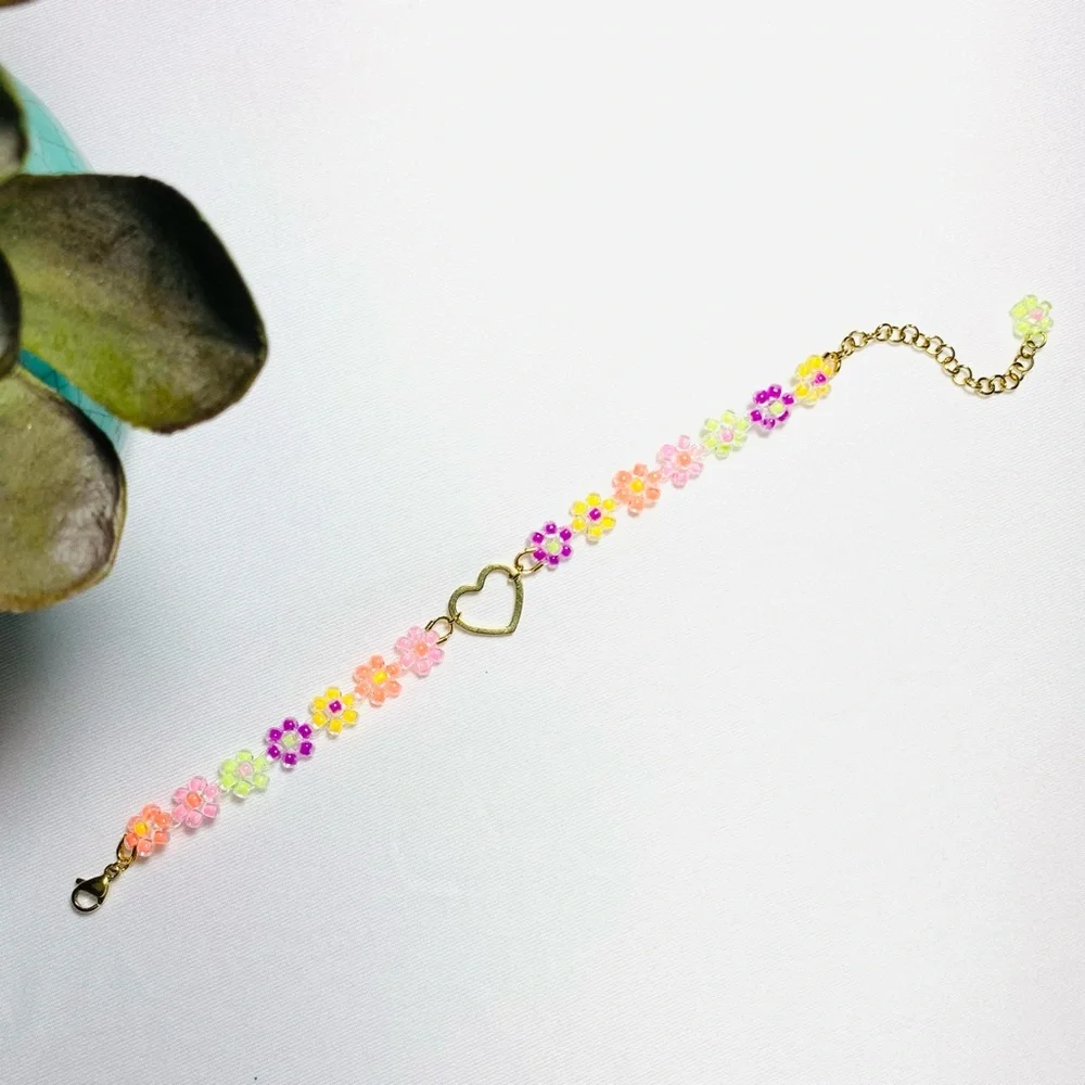 Handmade Neon Daisy Bracelet w/Gold Heart Adjustable Beaded Bracelet Boho Y2K